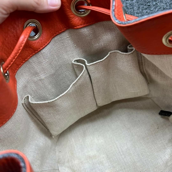 100% Authentic Gucci Brown GG Canvas Drawstring Bucket Shoulder Bag - Picture 13 of 15